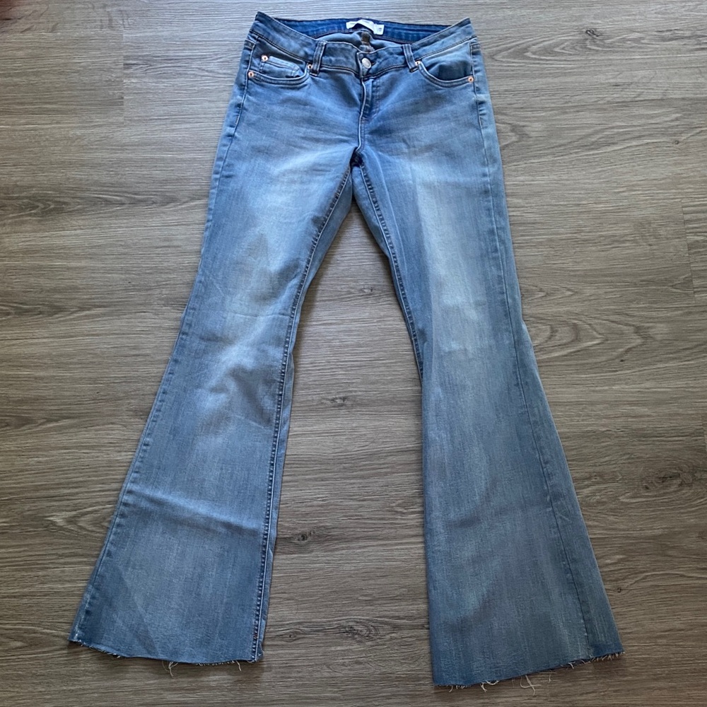 086. Garage Women's Flared Blue Jeans